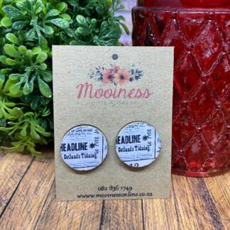 AT5601 Newspaper Wood & Resin Stud Earrings 20mm