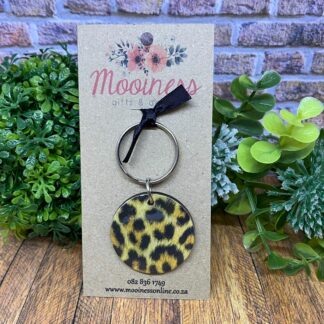 KRM0805 Leopard Print Wood & Resin Keyring 40mm
