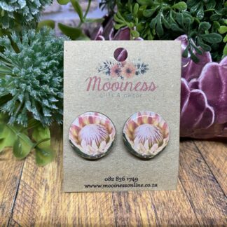 AT0401 Soft Pink Protea Wood & Resin Stud Earrings 20mm