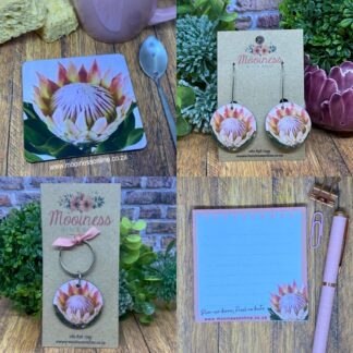 GFS1101 Soft Pink Protea Gift Set