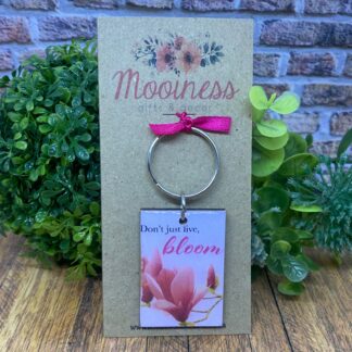 KRL0707 Don't Just Live, Bloom Wood & Resin Keyring 35x50mm