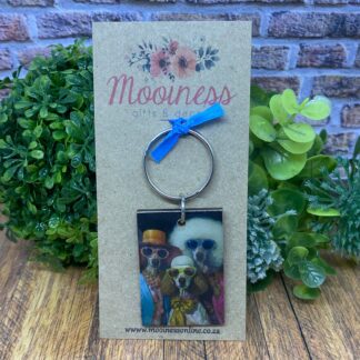 KRL1801 Three Retro Dogs Wood & Resin Keyring 35x50mm