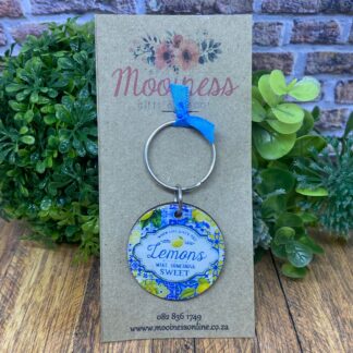 KRM1901 Make Something Sweet Lemon Wood & Resin Keyring 40mm