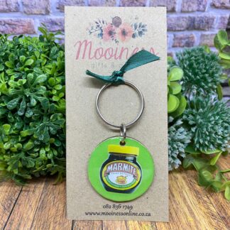 KRM2101 Green Marmite Wood & Resin Keyring 40mm