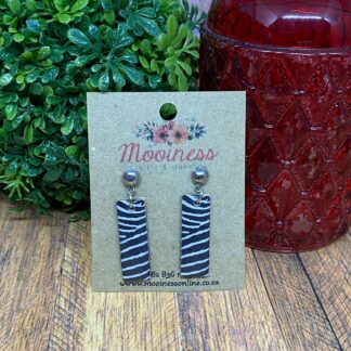 PC5357 Black Zebra Print Wood & Resin Drop Earrings 35mm
