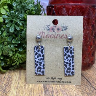 PC5307 Black Leopard Print Wood & Resin Drop Earrings 35mm