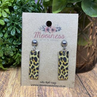 PC5319 Brown Leopard Print Wood & Resin Drop Earrings 35mm